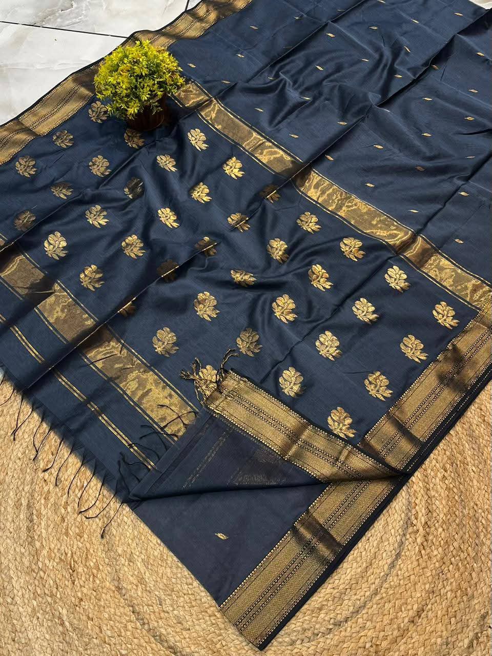 Maheshwari Cotton Silk Saree with Golden Zari Weaving & Buttas